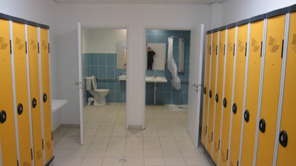 Spogliatoio del bungalow sanitario